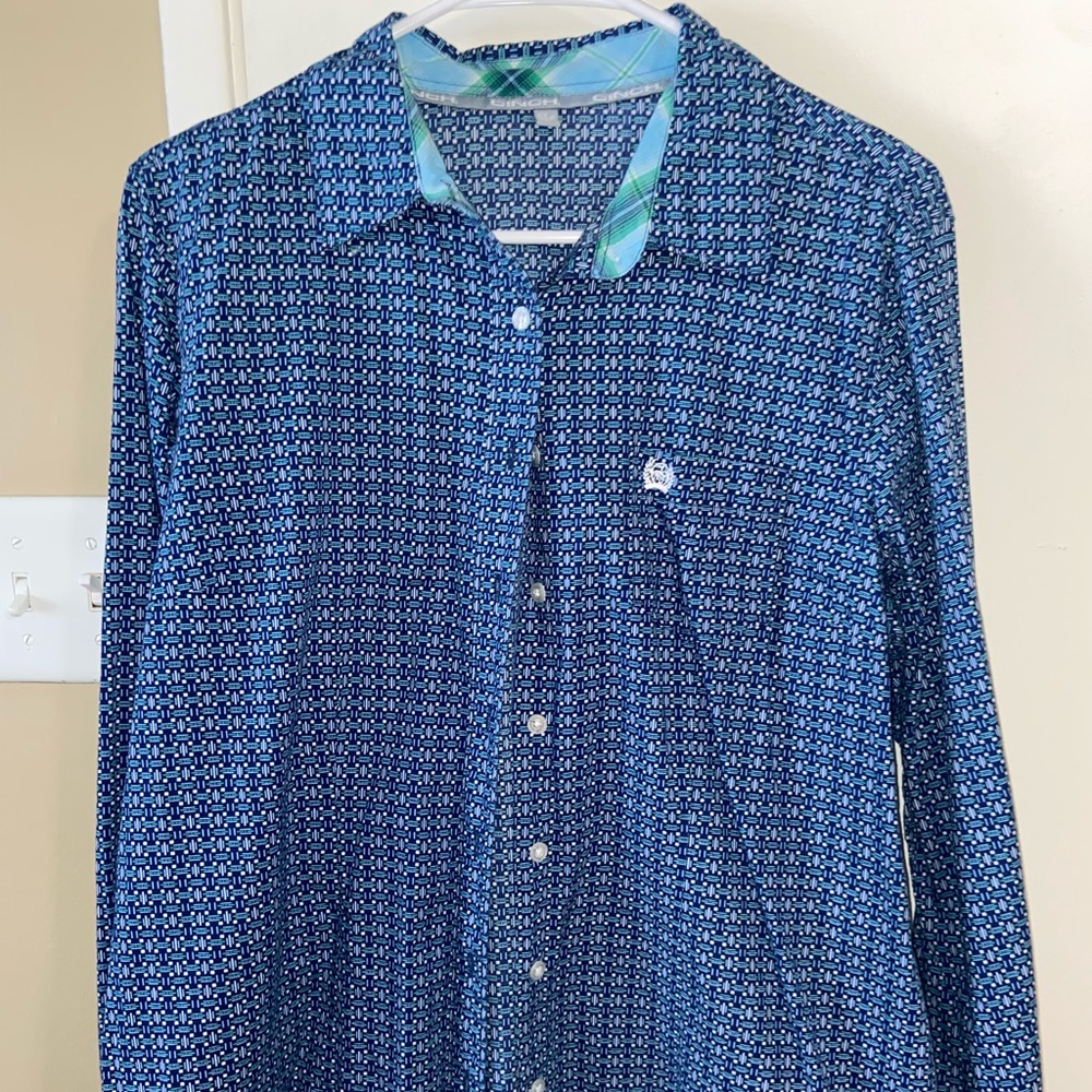 Women’s CINCH button down